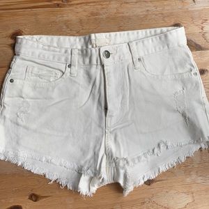 *H&M JEAN SHORTS*